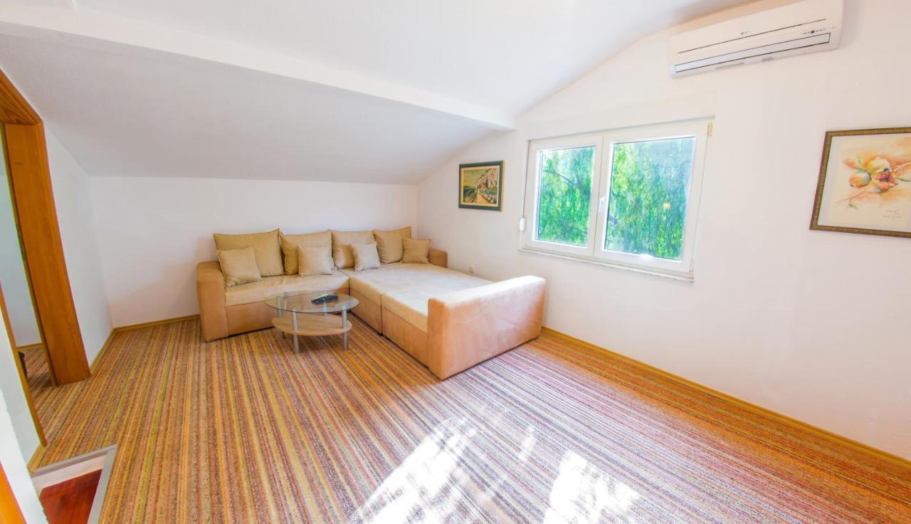 Holiday Home Narona Mostar Exterior photo
